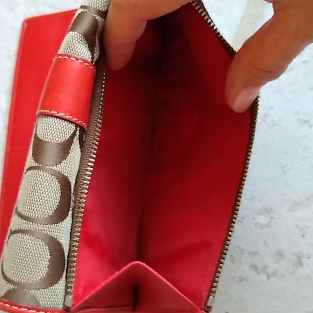 Vintage Coach Hampton Trifold Wallet - Picture 5 of 6